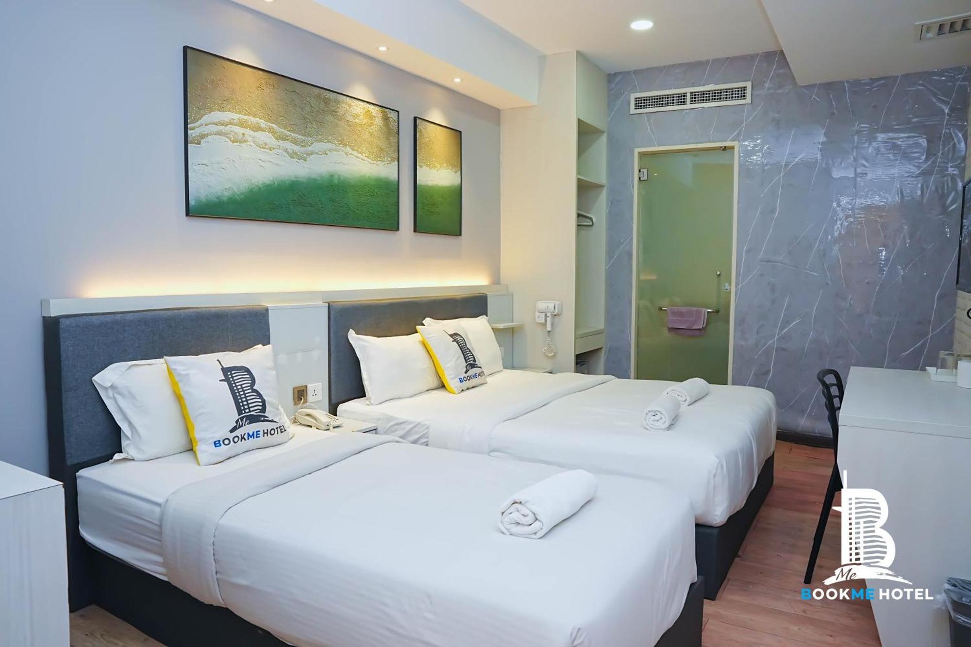 Bookme Hotel Johor Bahru Buitenkant foto